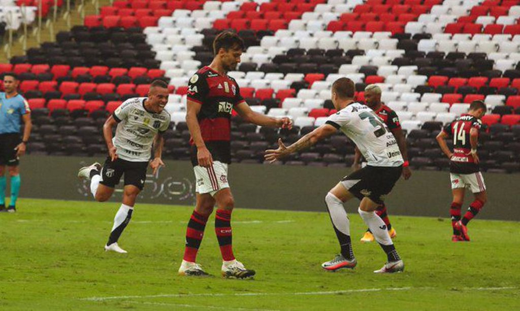 ceara-vence-no-maracana-e-complica-flamengo-no-brasileirao