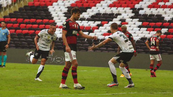 ceara-vence-no-maracana-e-complica-flamengo-no-brasileirao