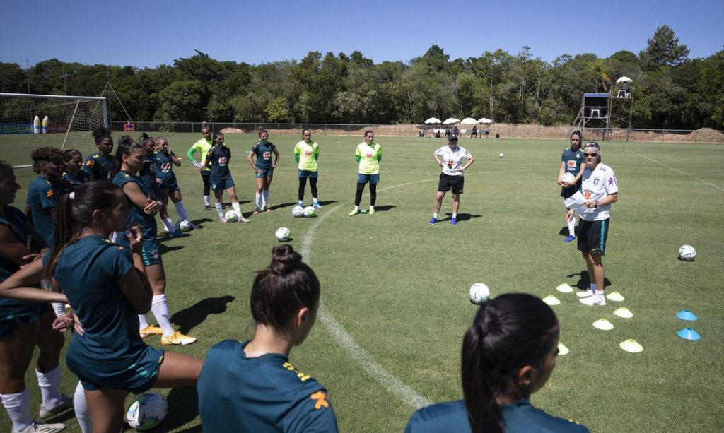 selecao-feminina-de-futebol-tem-tres-jogos-treino-nos-proximos-dias