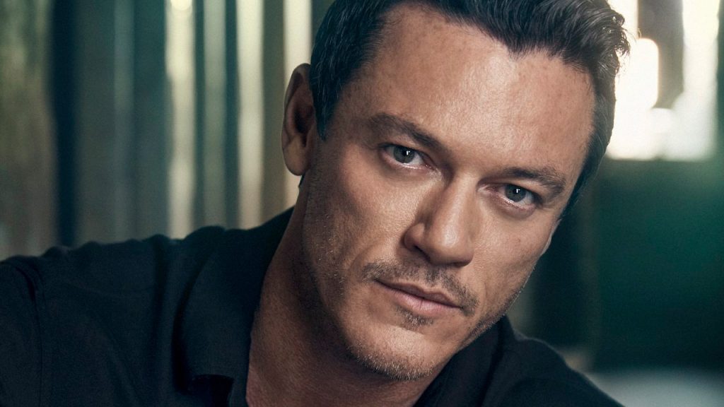 Britânico Luke Evans cotado para o papel do agente secreto mais famoso do cinema (Divulgação)