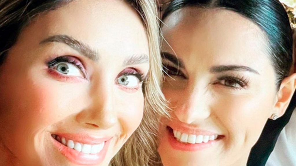 Anahi cantou "Sálvame" no casamento da amiga Maite Perroni (Instagram)