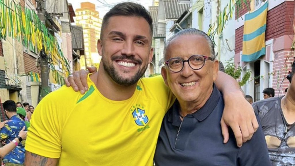 Arthur Picoli ganhou belo cachê em campanha com Galvão Bueno (Instagram)