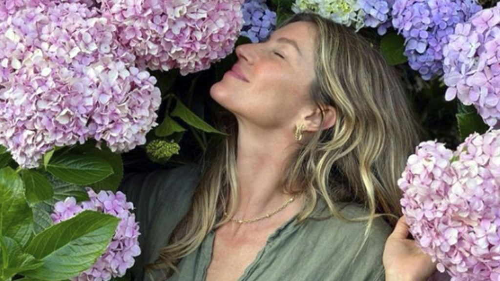 Gisele Bündchen encanta fãs com registro de passeio no Brasil (Instagram)