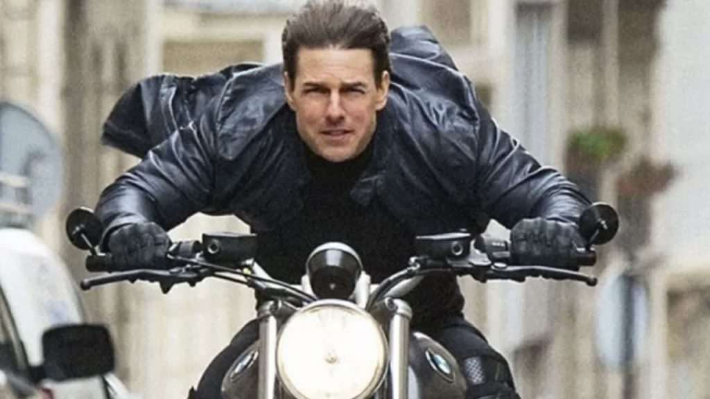 Tom Cruise faz acrobacias incríveis sem dublê em Missão Impossível 7 (Divulgação)