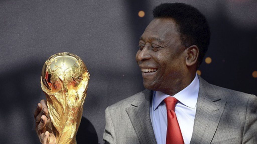 Internado, Pelé envia mensagem e atualiza fãs sobre quadro de saúde (Instagram)