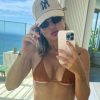 Flávia Alessandra está curtindo o verão e encantando seus seguidores nas redes sociais (Instagram)