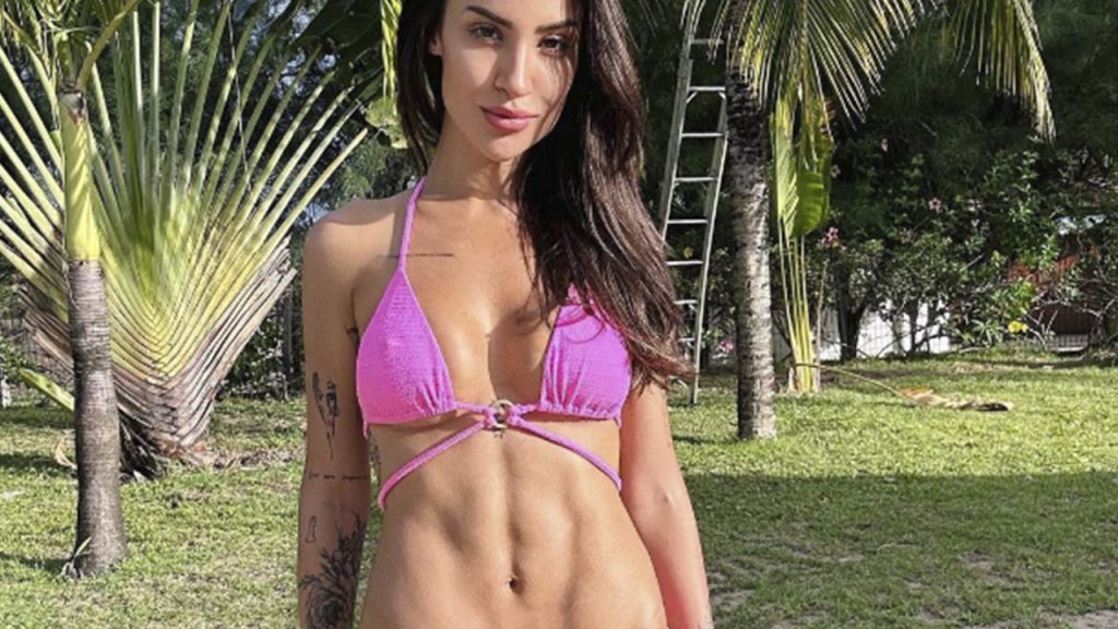 Bianca Andrade está esbanjando beleza curtindo férias no litoral (Instagram)