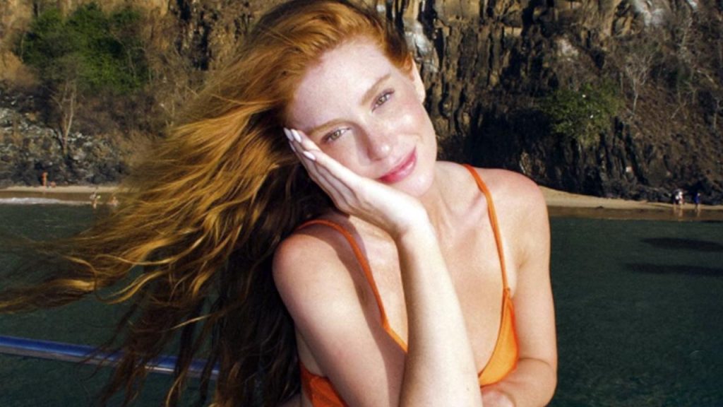 Marina Ruy Barbosa: beleza ruiva encanta em Noronha (Instagram)