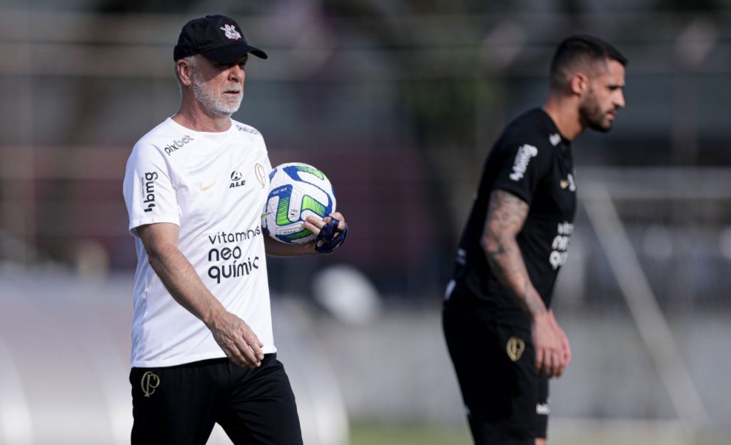 Corinthians entra em campo muito próximo do Z-4