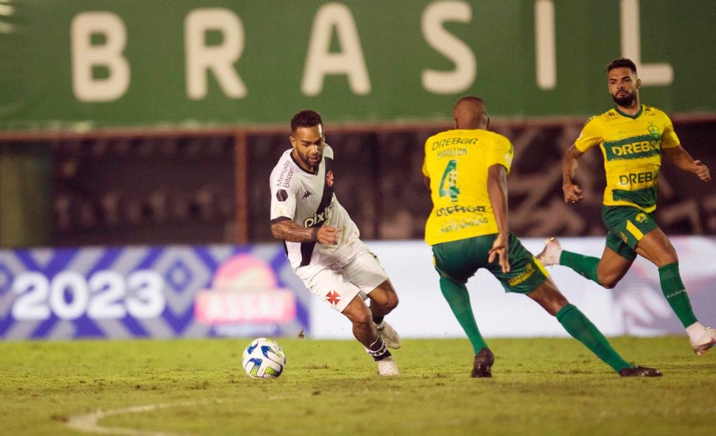 Cuiabá x Vasco agita rodada do Brasileirão