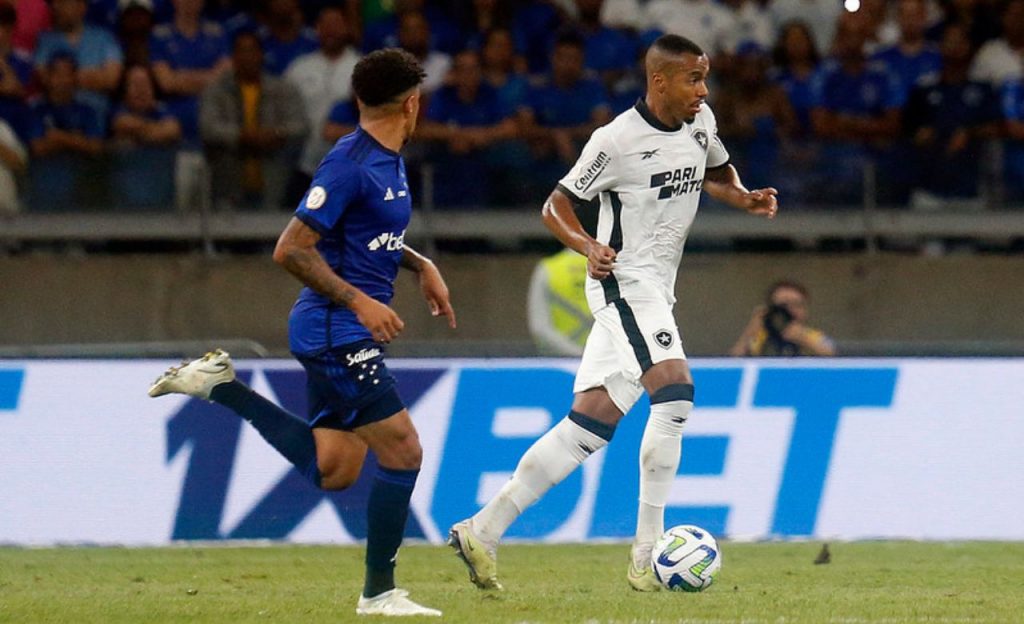 Botafogo x Cruzeiro agita rodada do Brasileirão