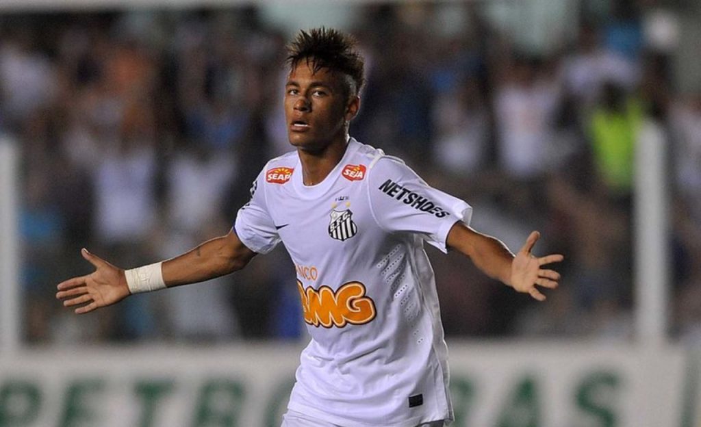 Neymar lamentou a queda do Santos