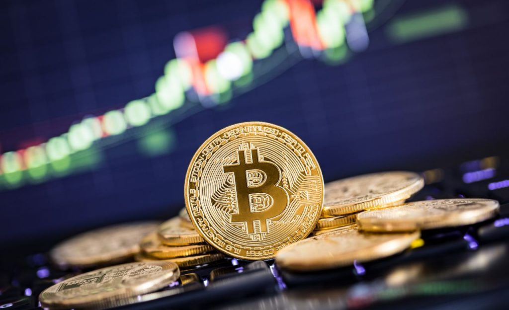 Bitcoin segue em alta