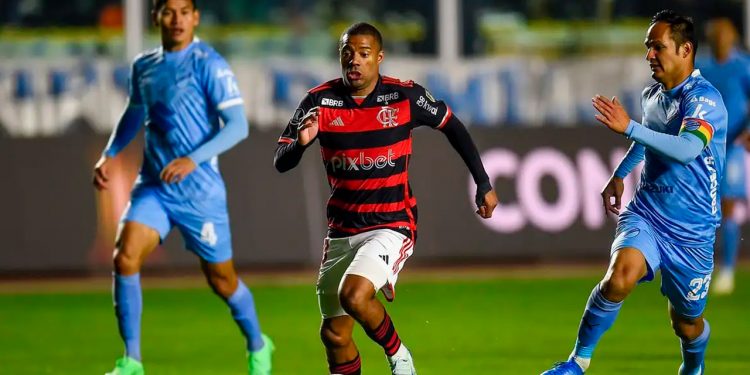 Em jogo na altitude, Flamengo perde para o Bolívar mas avança para as quartas na Copa Libertadores