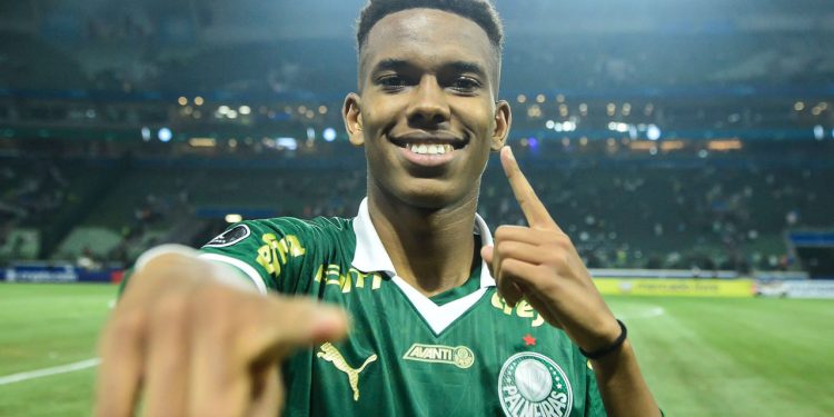 Joia do Palmeiras, o "menino" Estevão brilhou na vitória sobre o Criciúma