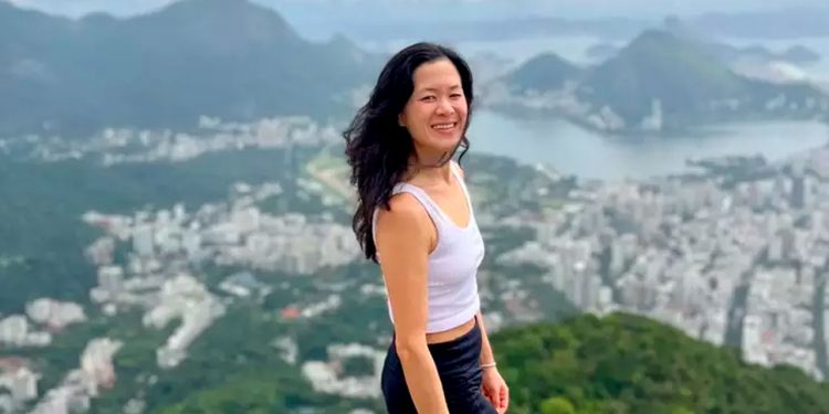 A americana Helen Zhao, em registro de passagem pelo Rio de Janeiro