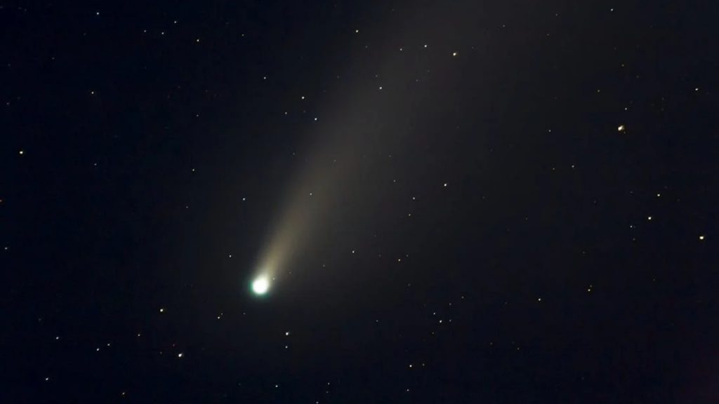 O cometa C/2023 A3 (Tsuchinshan-ATLAS) passou no ponto mais próximo do sol no dia 27 de setembro