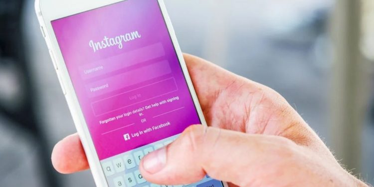 Facebook e Instagram estão entre as redes sociais mais invasivas, segundo estudo da Incogni, empresa especializada em remoção de dados