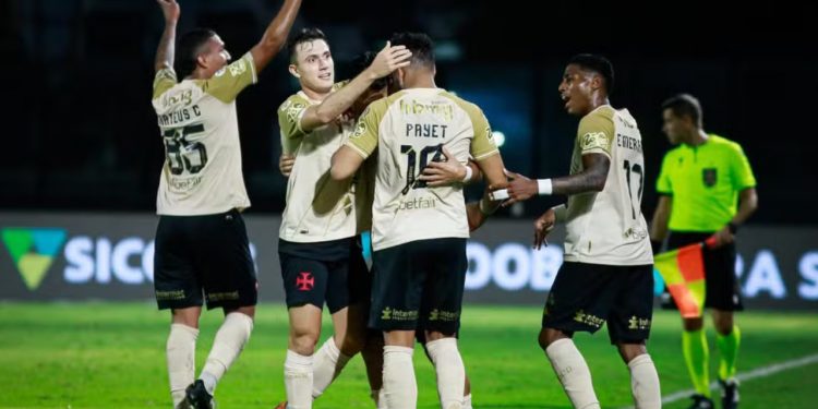 Vasco vence Bahia por 3 a 2 em São Januário, com domínio no primeiro tempo