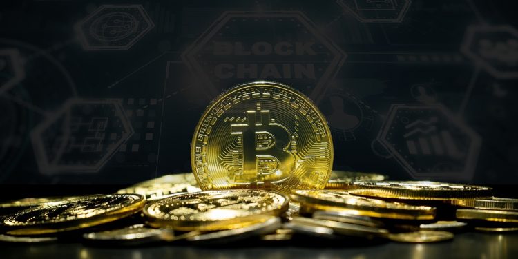 O Bitcoin (BTC) ultrapassou os US$ 93.000 após a vitória de Donald Trump, impulsionando o mercado de criptomoedas