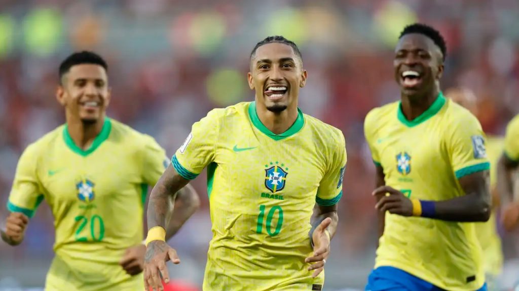 Brasil e Uruguai jogam hoje (19), às 21h45, na Arena Fonte Nova, em Salvador