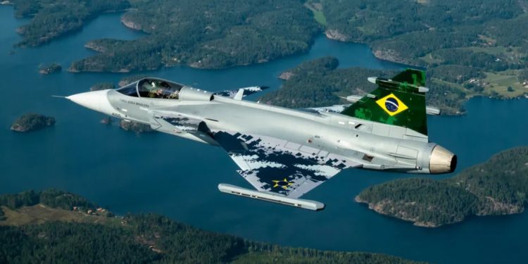 O Gripen E da FAB derrotou o F-15C em dois combates consecutivos, após uma derrota inicial