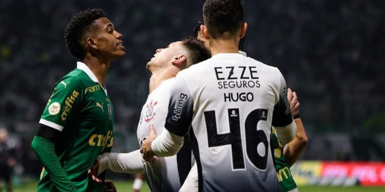 Corinthians recebe o Palmeiras na Neo Química Arena em jogo que vale muito para ambos