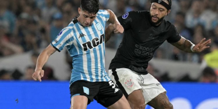 Corinthians foi eliminado da Copa Sul-Americana ao perder para o Racing de virada (2 a 1)