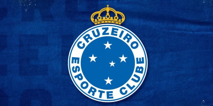 Cruzeiro anuncia o lateral-direito Fagner, emprestado pelo Corinthians até dezembro de 2025