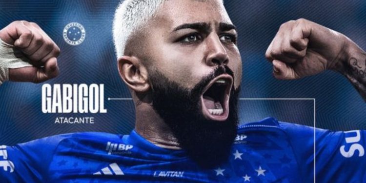 Cruzeiro lança camisas comemorativas de Gabigol, usando o número 9