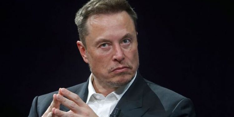 Elon Musk alerta para possíveis quedas no valor do Bitcoin durante um governo Trump