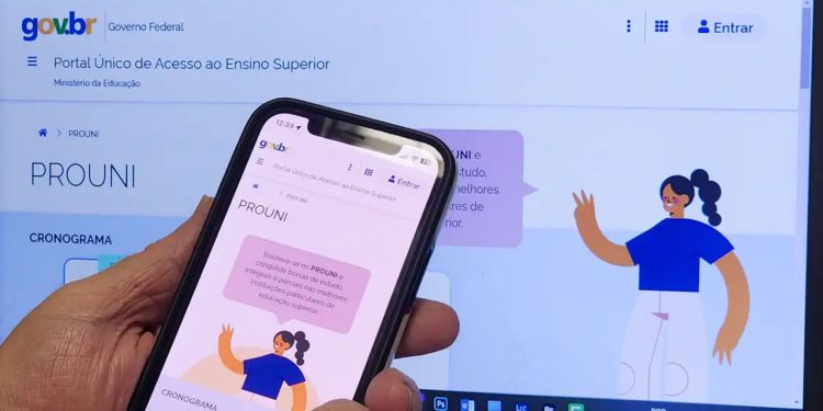 ProUni 2025: Inscrições de 24 a 28 de fevereiro. Primeira chamada em 26 de fevereiro