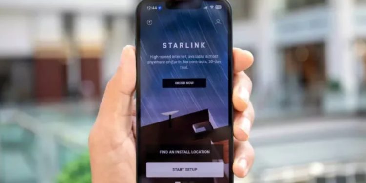 O iOS 18.3 trouxe suporte para conexão via satélite da Starlink para clientes da T-Mobile